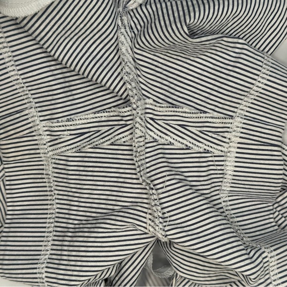 CYNTHIA STEFFE Seersucker Striped Cuffed Shorts 4” Cotton Blend Blue and White - Picture 9 of 15